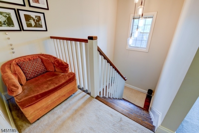 50 Bloomfield Ave - Photo 9