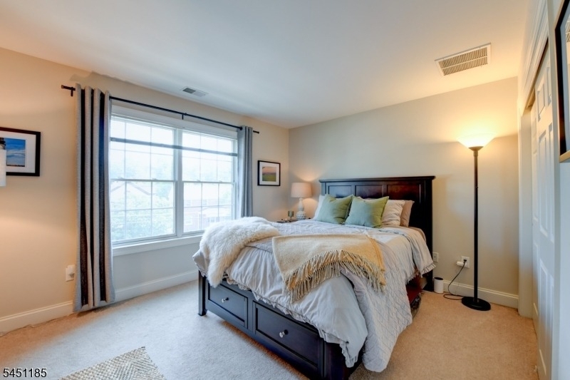 50 Bloomfield Ave - Photo 16