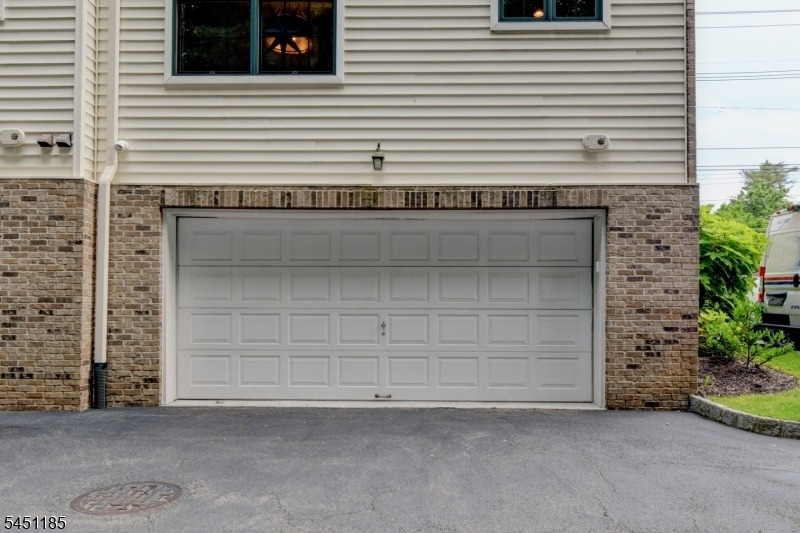 50 Bloomfield Ave - Photo 25