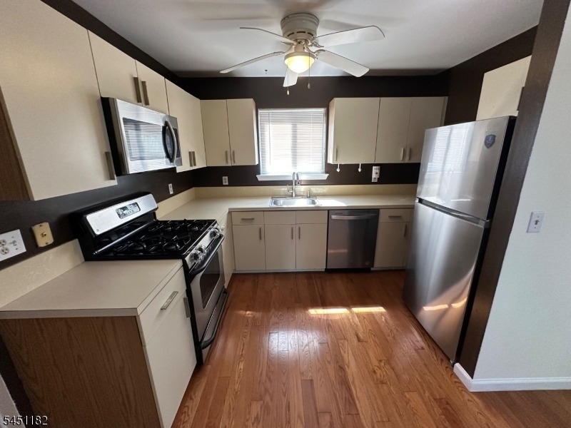 604 Wheatfield Ct. - Photo 2