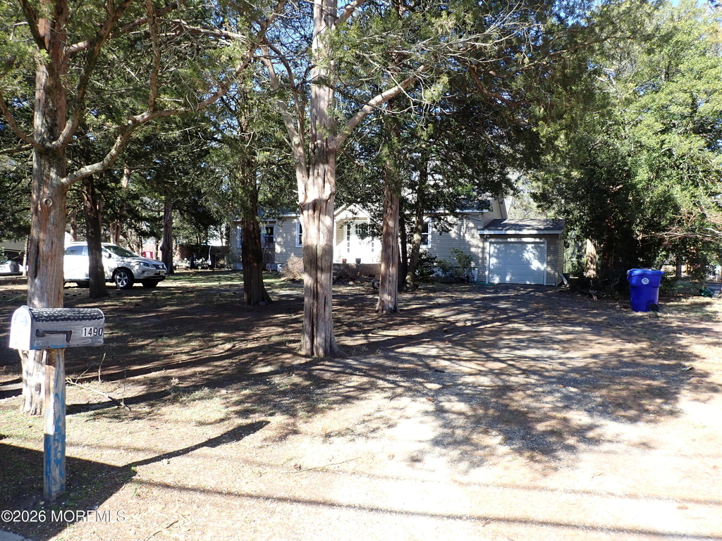 1490 Davidson Avenue - Photo 0