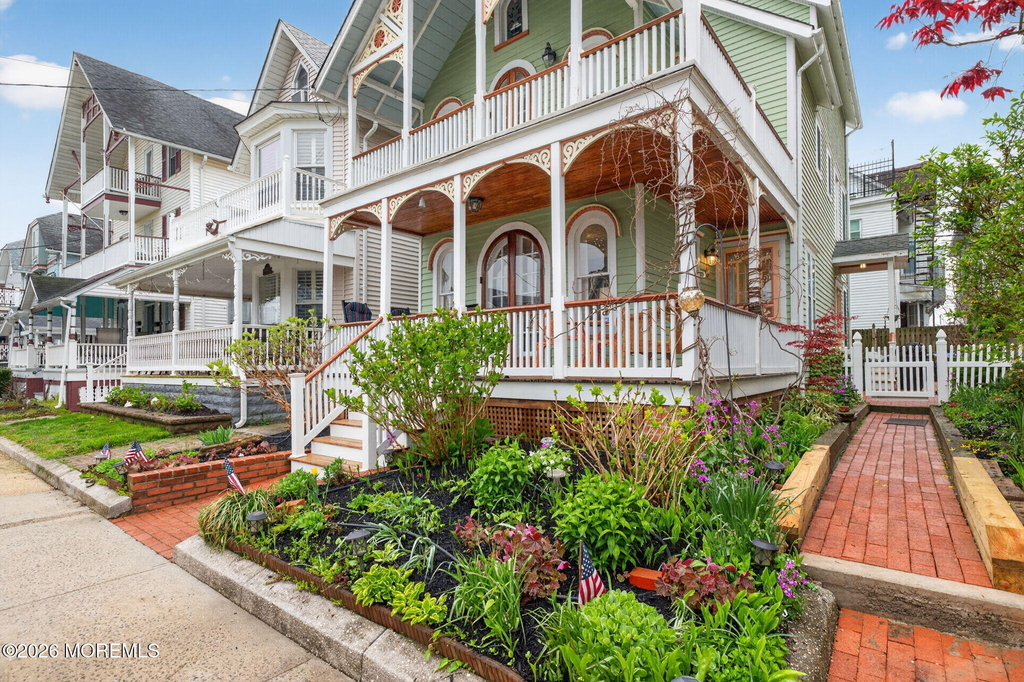 58 Broadway - Photo 1