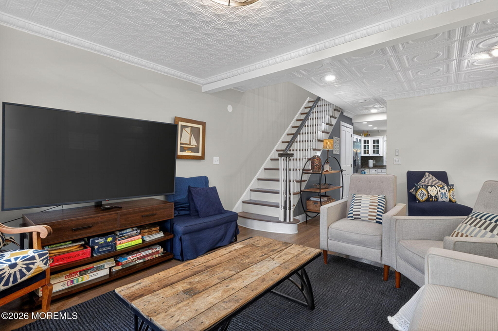 58 Broadway - Photo 9