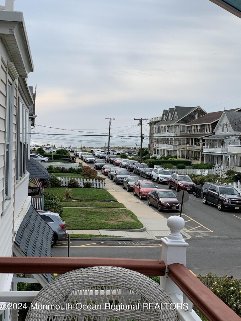 19 Webb Avenue - Photo 12