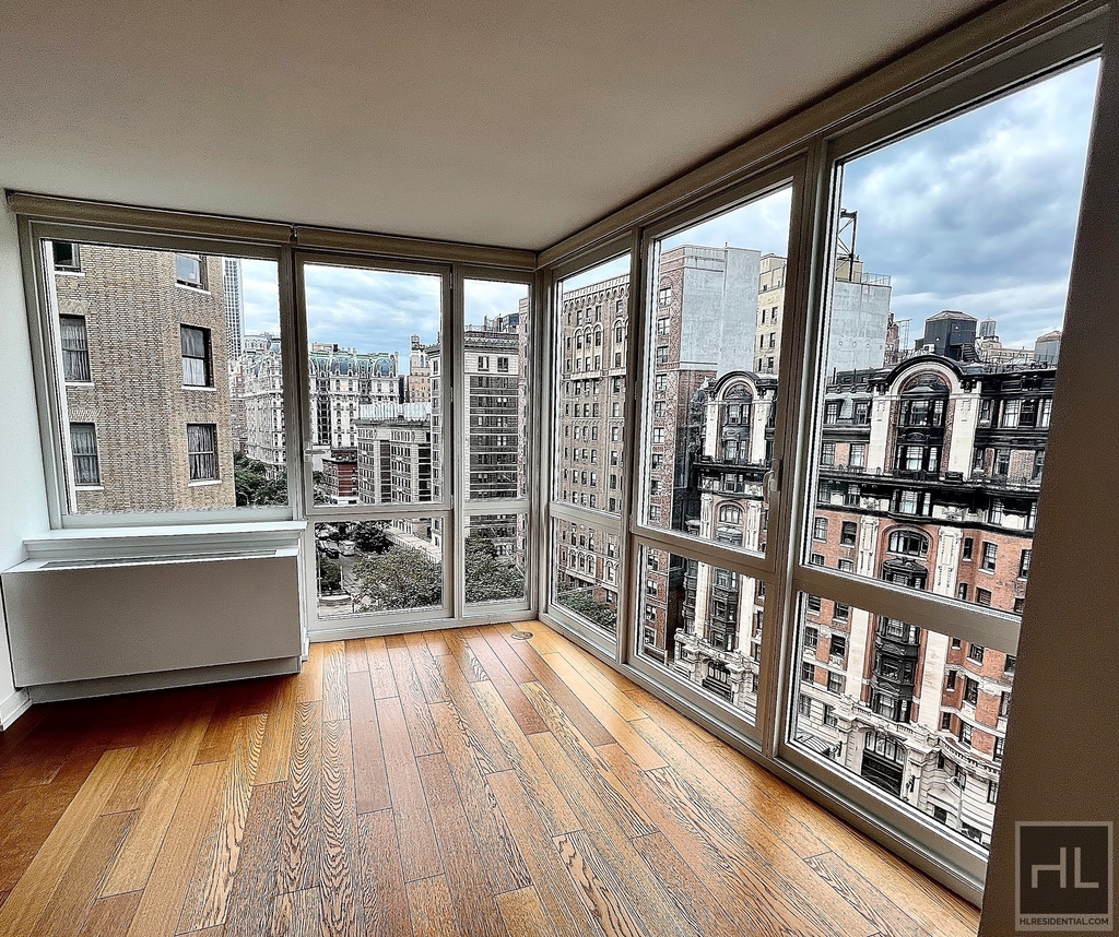 West 77th Street - Photo 0
