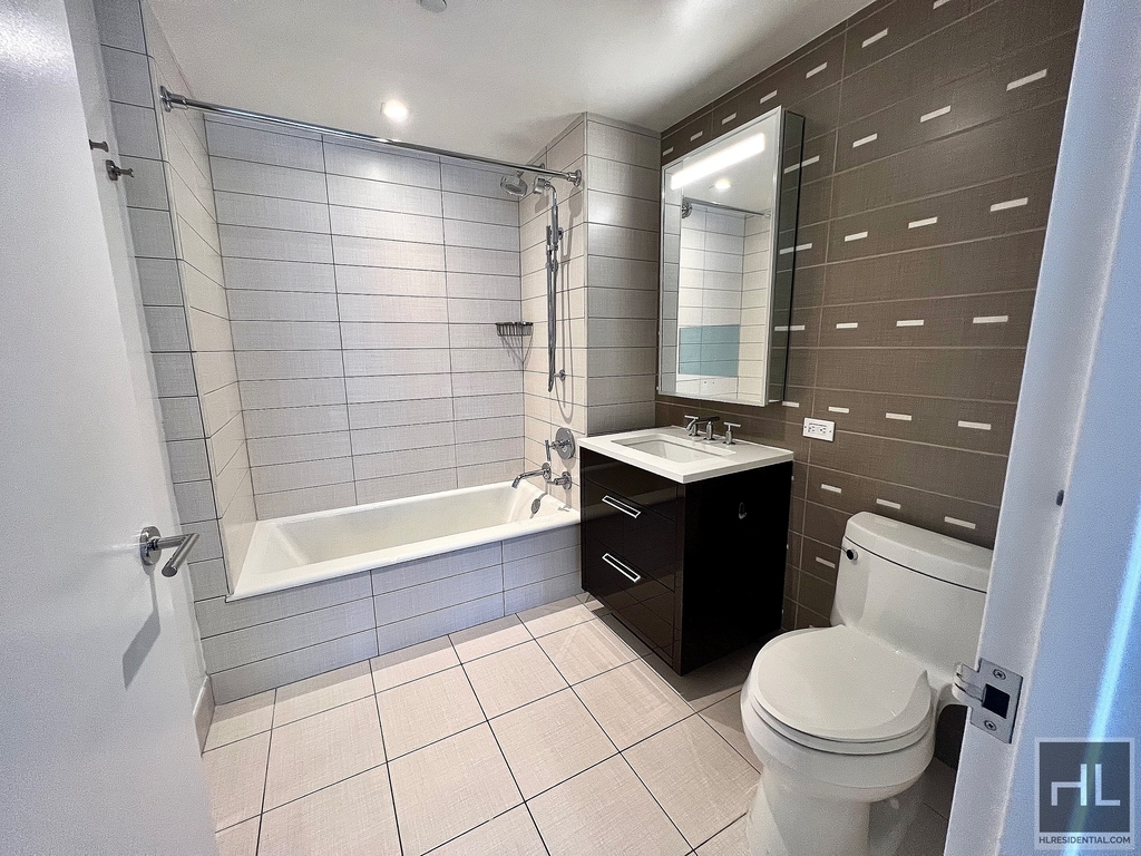 West 77th Street - Photo 3