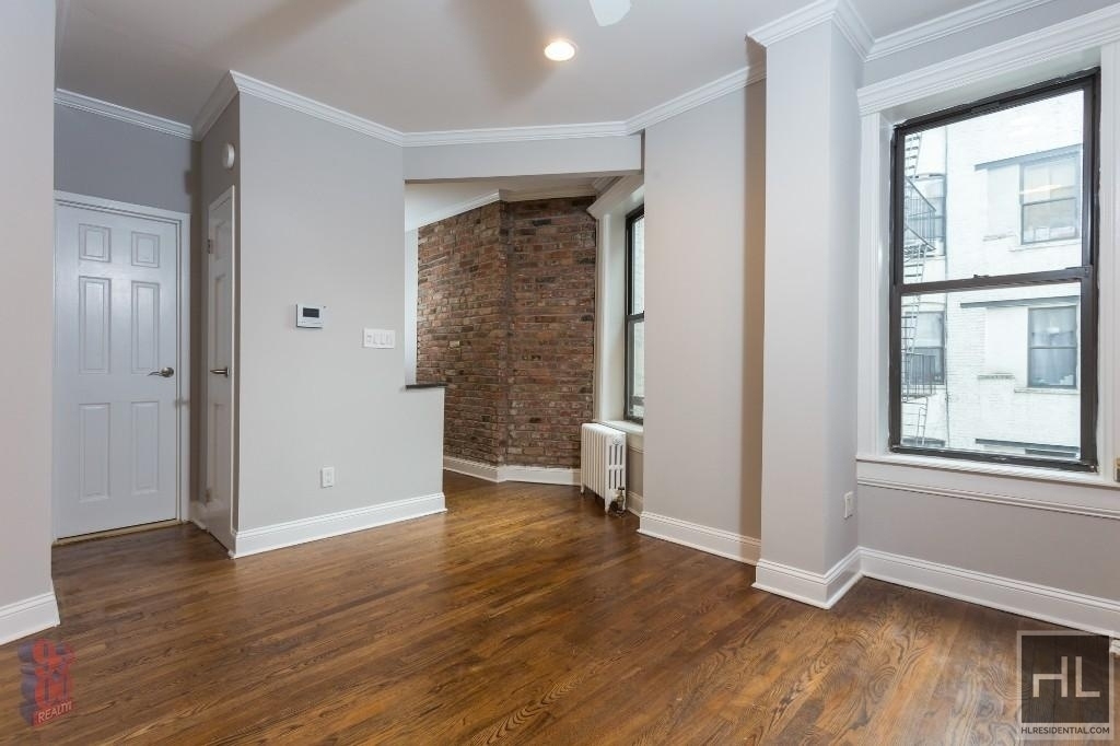 East 13th Street - Photo 2