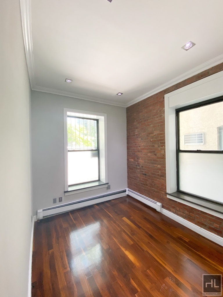West 103 Street - Photo 4
