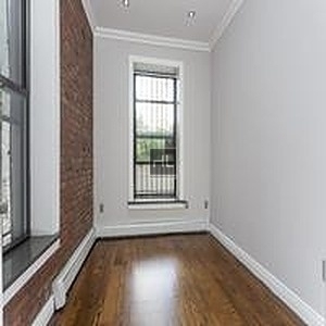 West 103rd Street - Photo 4