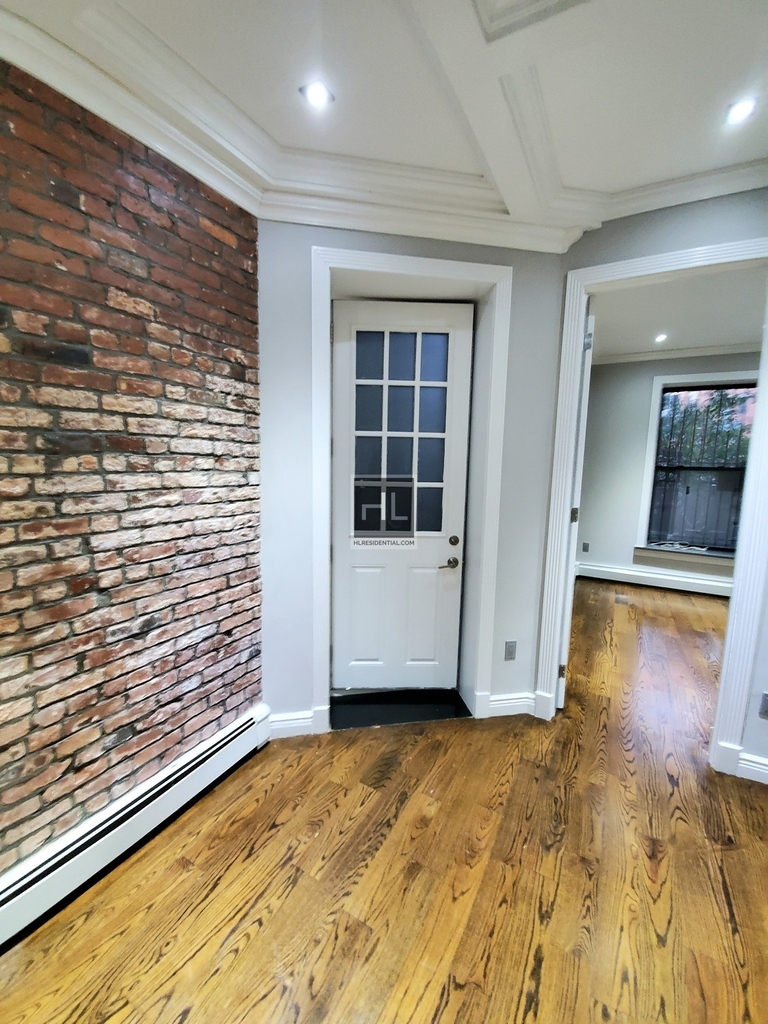 West 103rd Street - Photo 3