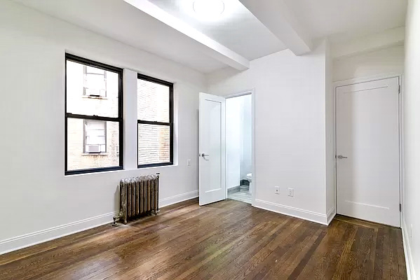 West 68 Street - Photo 5
