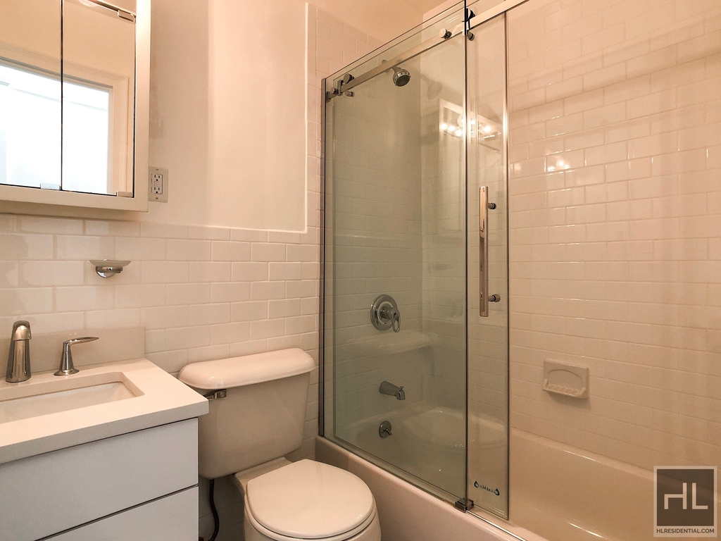 West 73rd Street - Photo 4