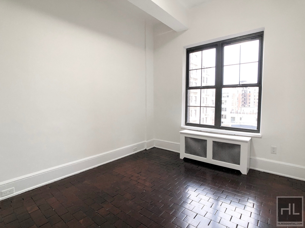 West 73rd Street - Photo 1