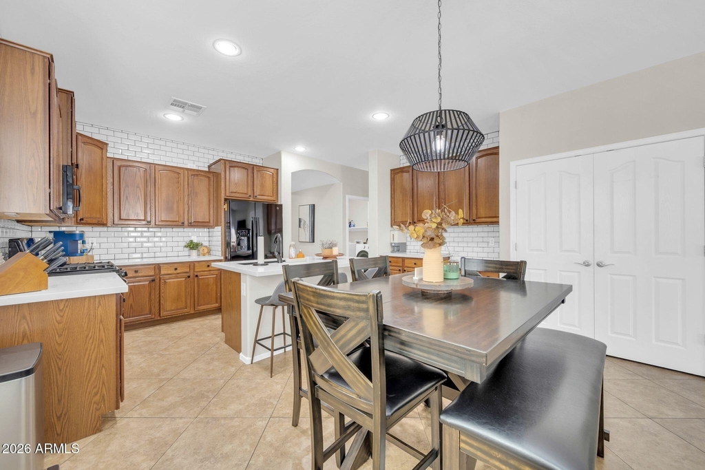 9207 N 182nd Lane - Photo 4