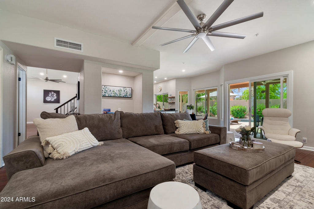 13124 N 94th Place - Photo 8