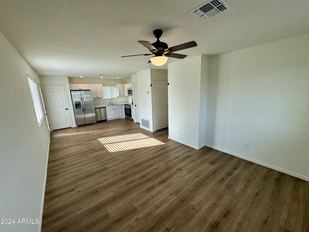 1106 E Yuma Street - Photo 1