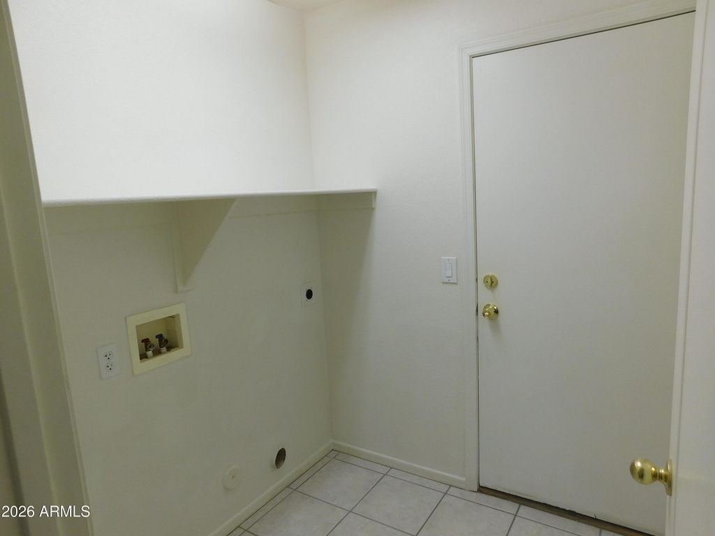 2430 E Fairview Street - Photo 15