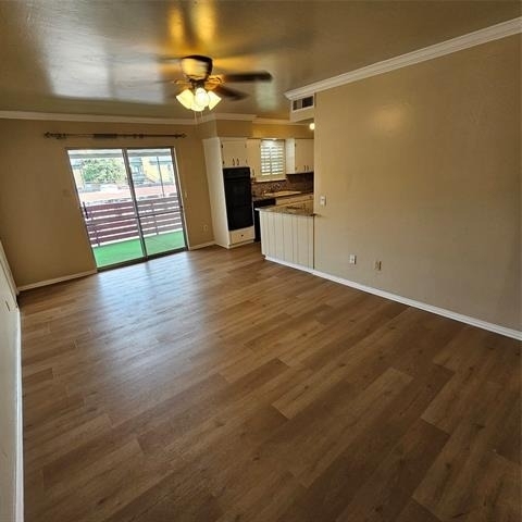 6033 Sandhurst Lane - Photo 7