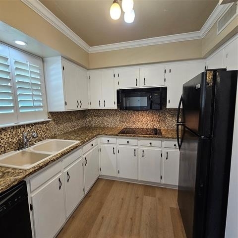 6033 Sandhurst Lane - Photo 15