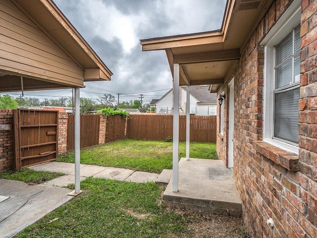 509 S Hastings Street - Photo 3