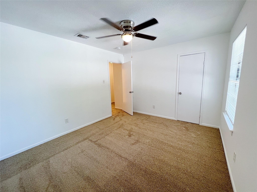 616 Valley Spring Drive - Photo 18