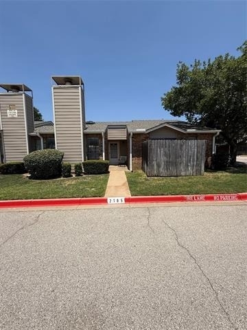 2105 Maplewood Trail - Photo 0