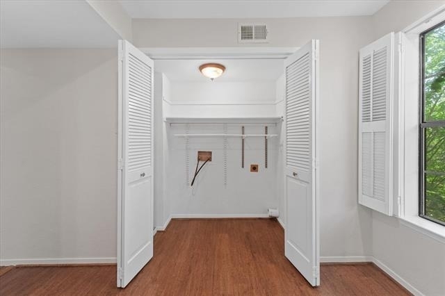 7640 W Greenway Boulevard - Photo 12