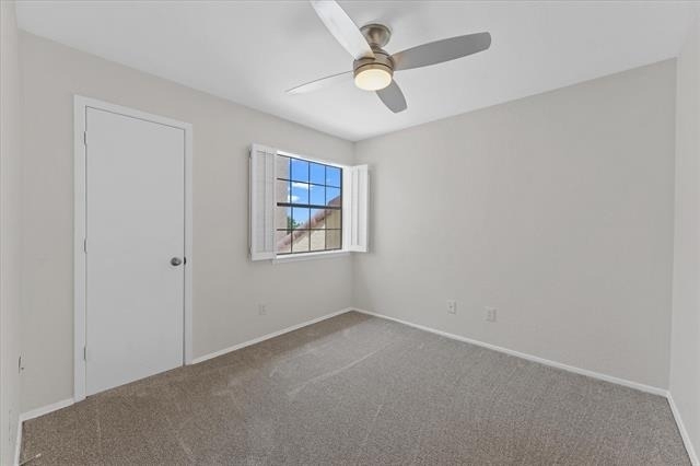 7640 W Greenway Boulevard - Photo 15