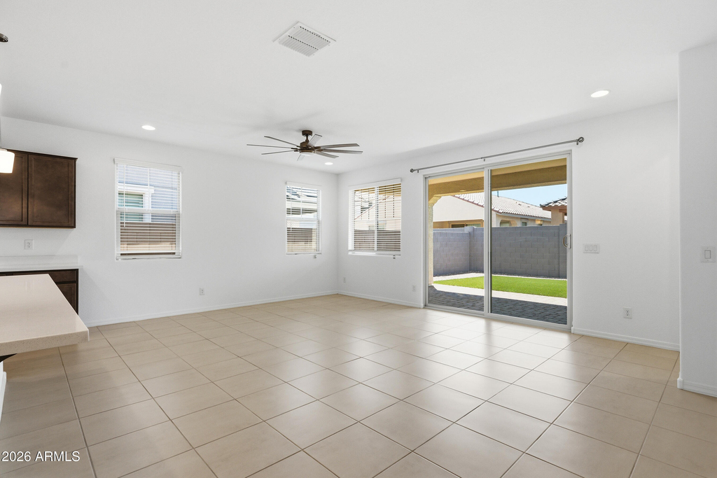 3810 N 101st Drive - Photo 3