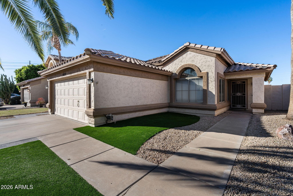 1638 E Barbarita Avenue - Photo 2