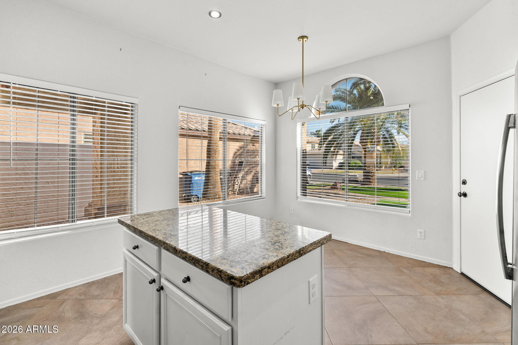 1638 E Barbarita Avenue - Photo 10