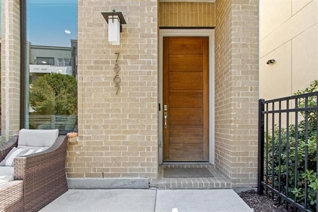 7867 Verona Place - Photo 4