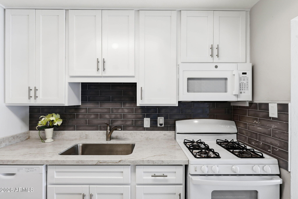 1921 E Osborn Road - Photo 10