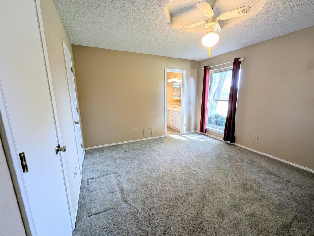 2100 N Rough Creek Court - Photo 19