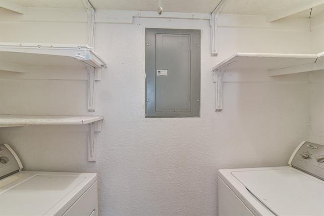 1906 Emerald Place - Photo 19