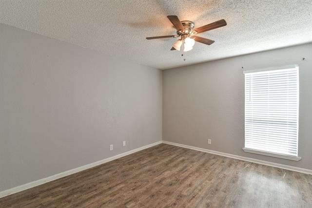 1906 Emerald Place - Photo 14