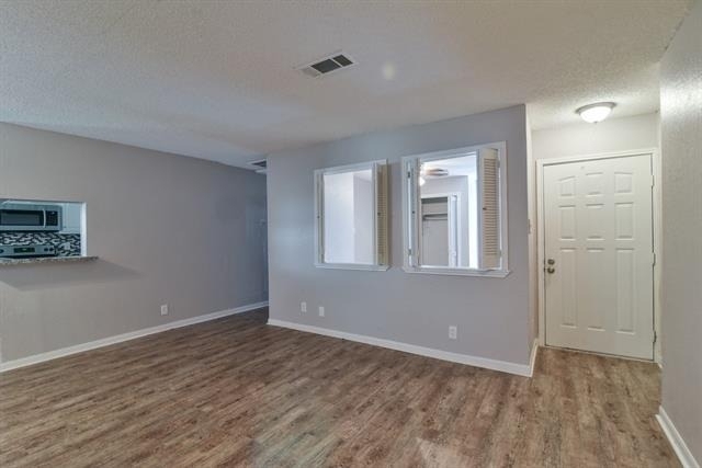 1906 Emerald Place - Photo 2