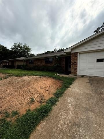 2409 Caprice Avenue - Photo 1