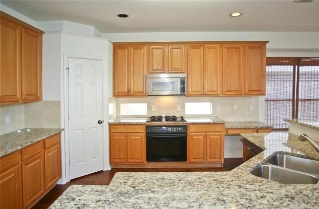 4551 Hawkhurst Drive - Photo 3