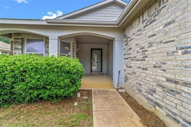 2205 Lookout Lane - Photo 2