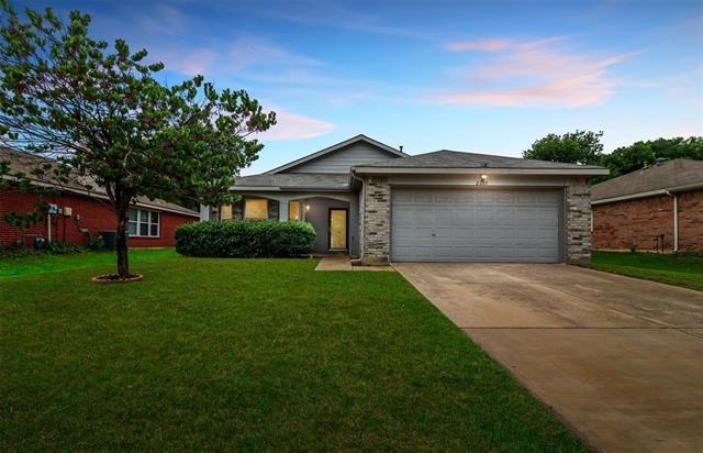 2205 Lookout Lane - Photo 0