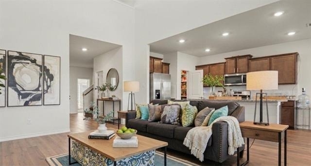 1613 Grand Villa Street - Photo 2