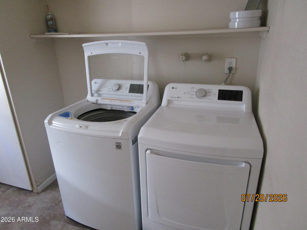 1316 E Donner Drive - Photo 22