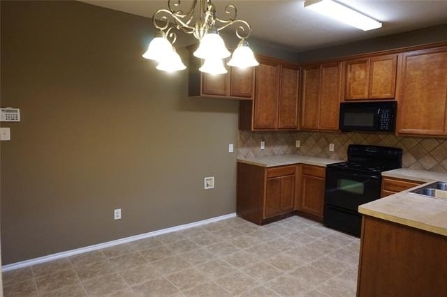 4080 Kyndra Circle - Photo 7