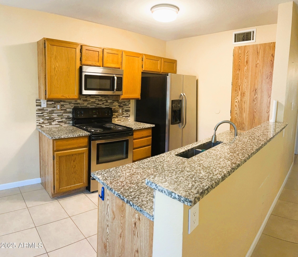 255 S Kyrene Road - Photo 1
