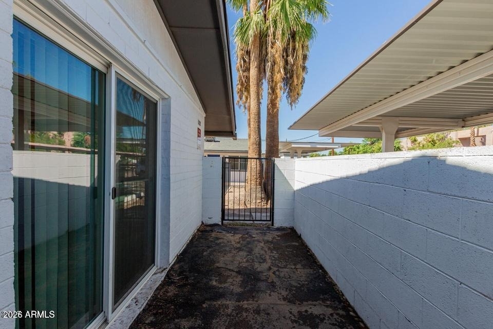 1222 W 4th Street - Photo 17