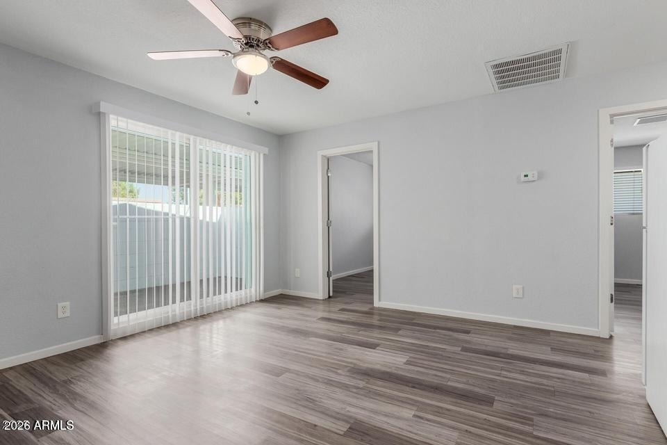 1222 W 4th Street - Photo 1