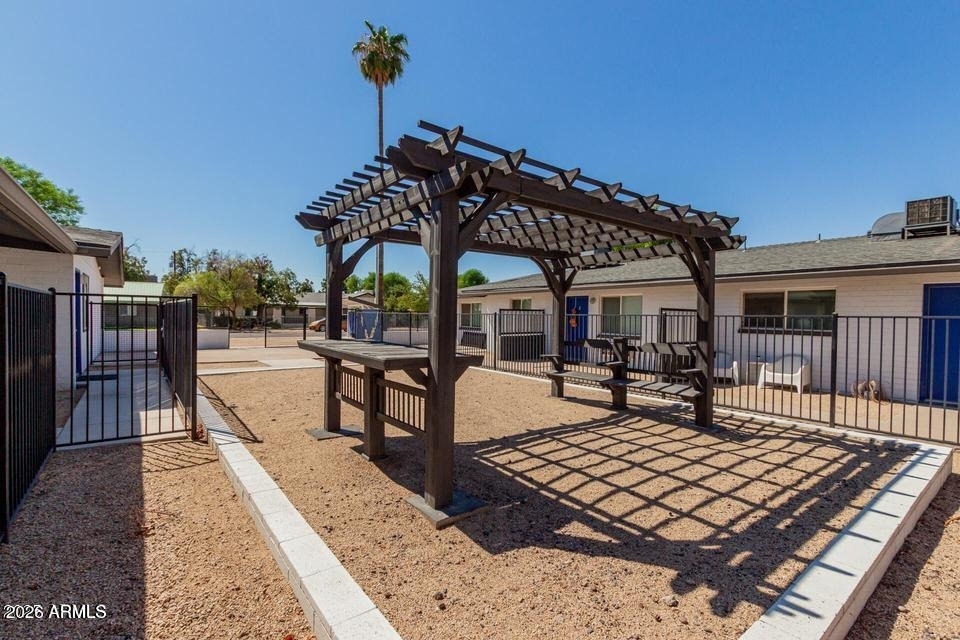 1222 W 4th Street - Photo 21