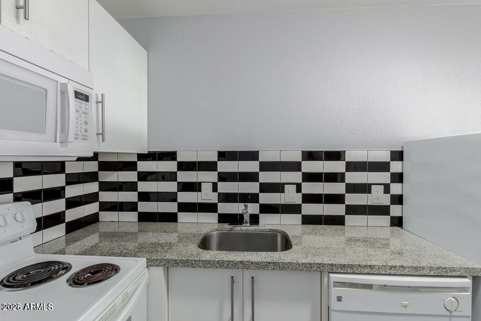 1222 W 4th Street - Photo 6