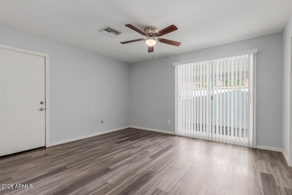 1222 W 4th Street - Photo 5